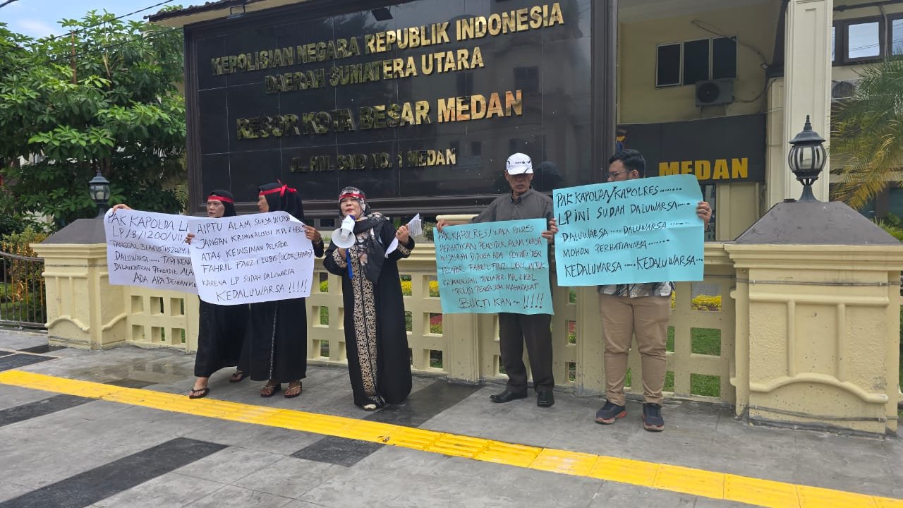 Emak emak demo diKlam jadi korban Kriminalisasi oleh penyidik Polrestabes medan