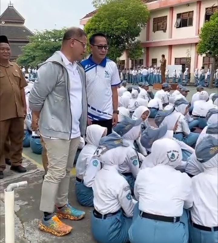 Implementasi Program SIKAP di SMAN 1 Ngimbang Lamongan Tuai Apresiasi Kadisdik Jatim