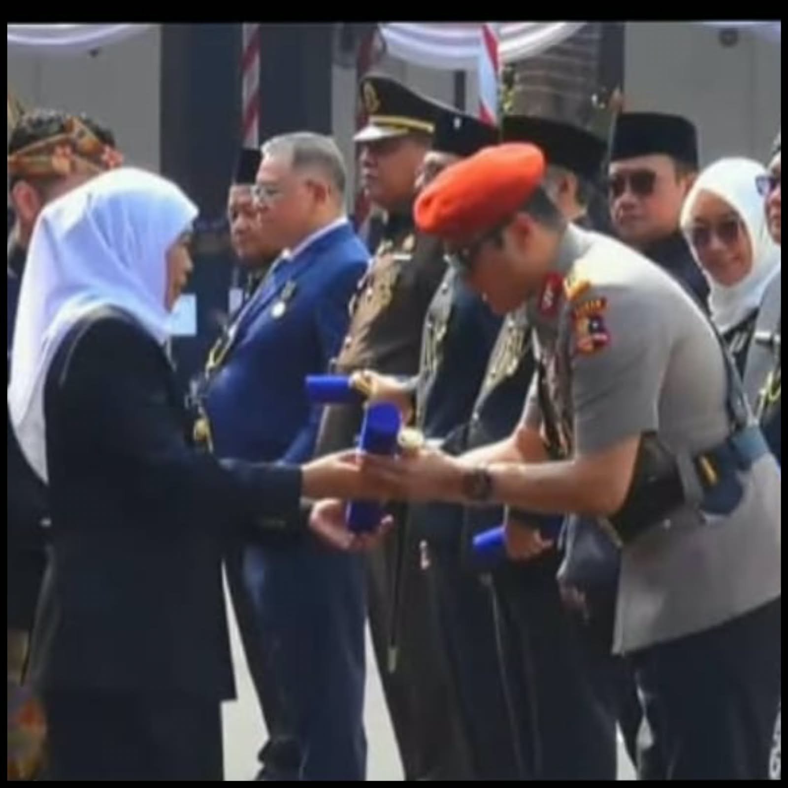 Upacara Peringatan Hari Jadi ke-81 Provinsi Jawa Timur Berlangsung Khidmat dan Sukses